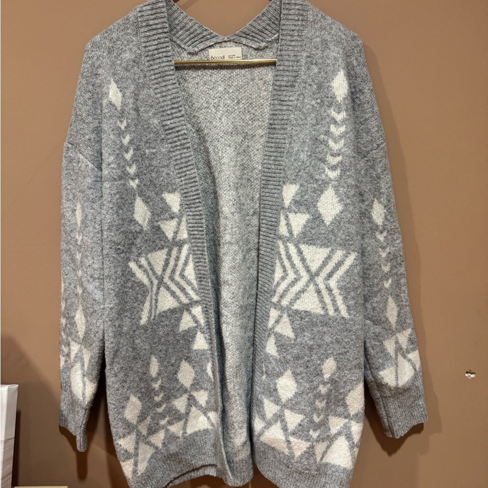 BE COOL Gray and Cream Patterned Cardigan